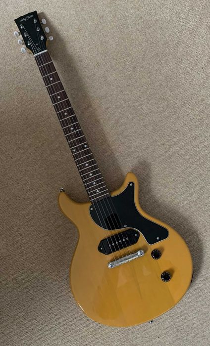 Harley Benton DC-Junior TV Yellow