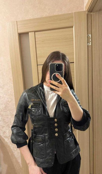 жіноча шкіряна куртка Dsquared, розмір S