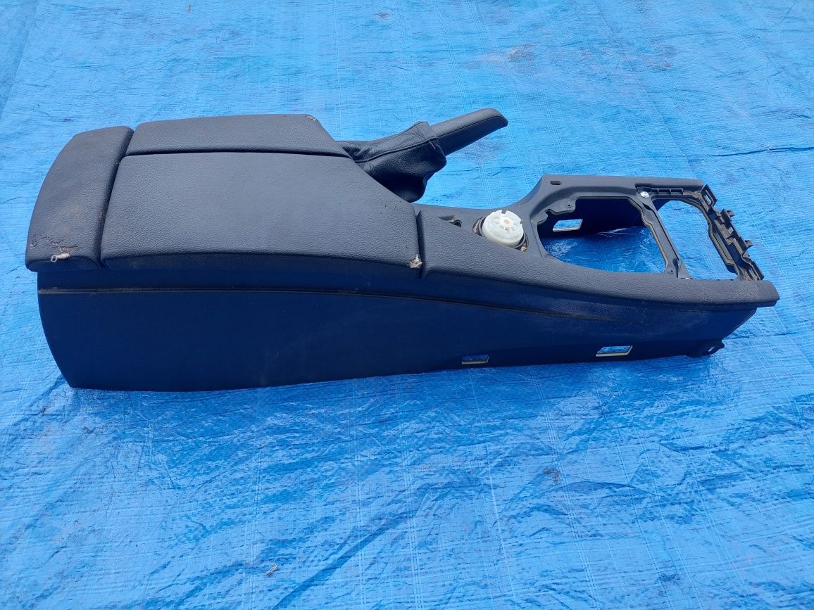 Podłokietnik Tunel BMW E60 E61 LIFT EUROPA Czarny