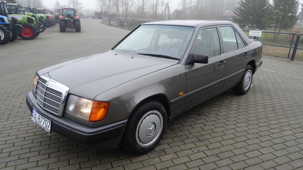 Mercedes 124 pierwsza wersja 1987r 2.5 diesel WŁOCHY