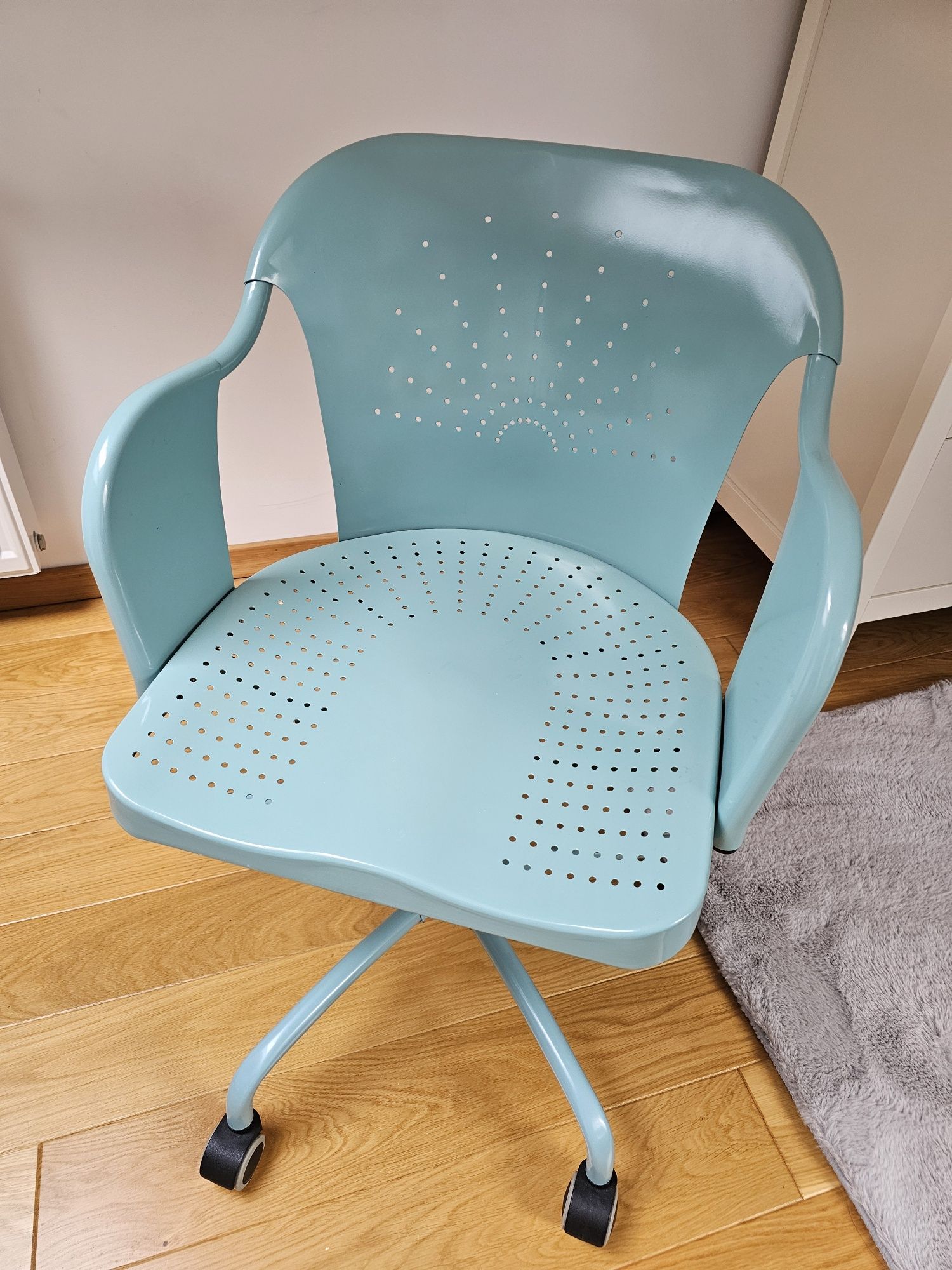 Krzesło do biurka IKEA dla dzieci