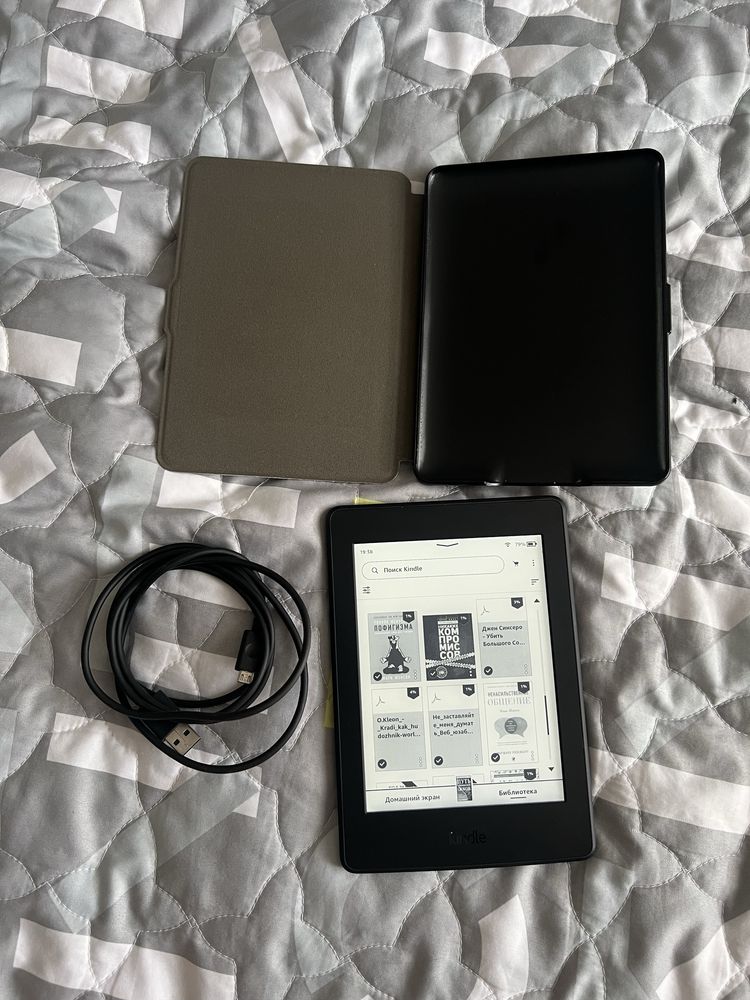 Amazon Kidle Paperwhite 7gen + чохол, з невеличким дефектом