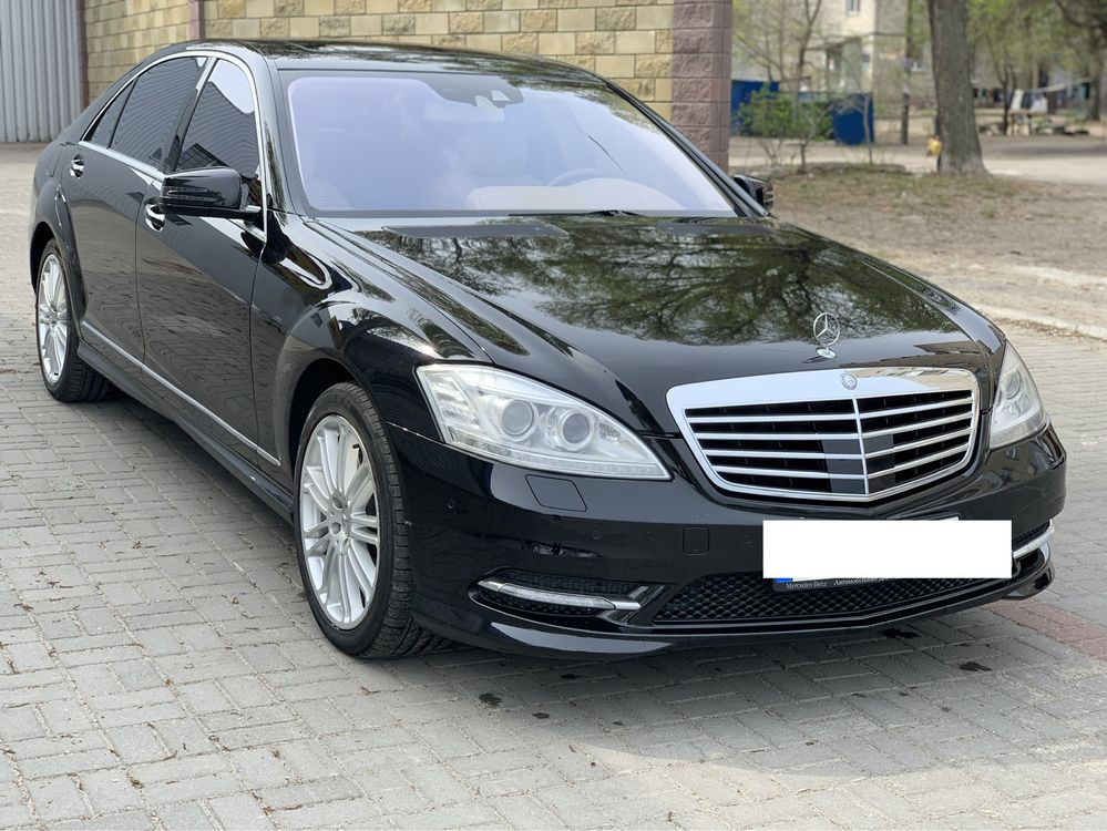 Mercedes S class W221