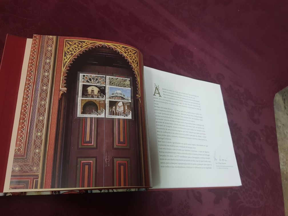 Livro em busca da Lisboa Arabe