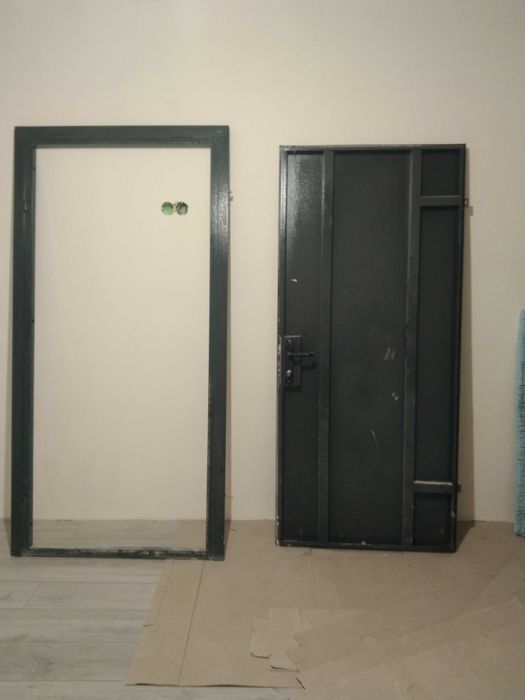 Двері вхідні металеві