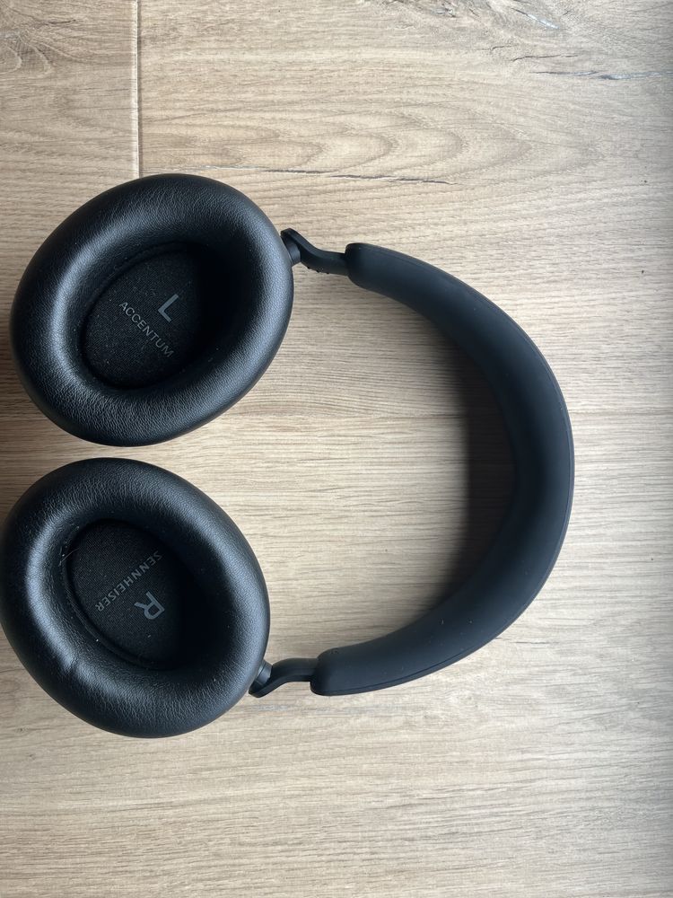 Sennheiser Accentum – świetne słuchawki, stan bardzo dobry