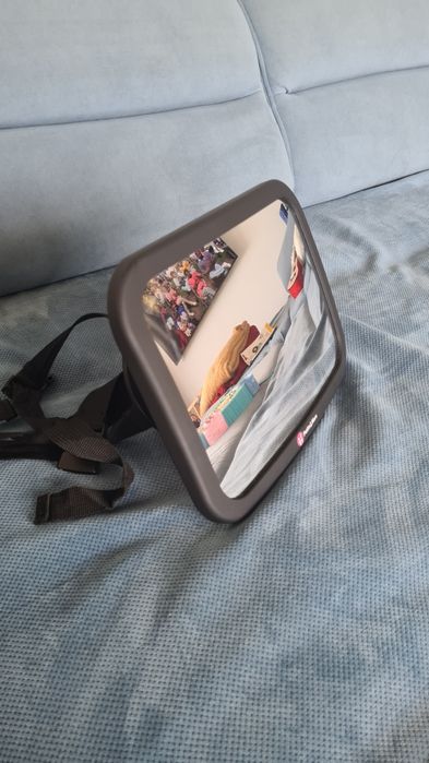 Lusterko samochodowe do obserwacji dziecka