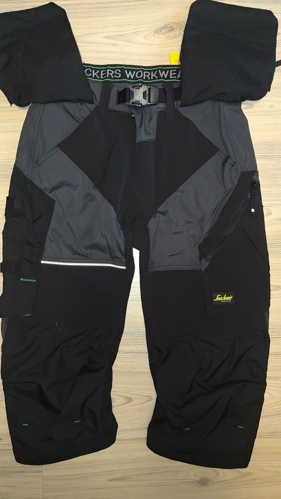 Sale! 6905 Snickers FlexiWork 52 piratki szorty z kieszeniami na nakol