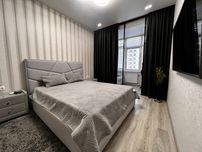 Продам квартиру с ремонтом , новый дом на Таирова