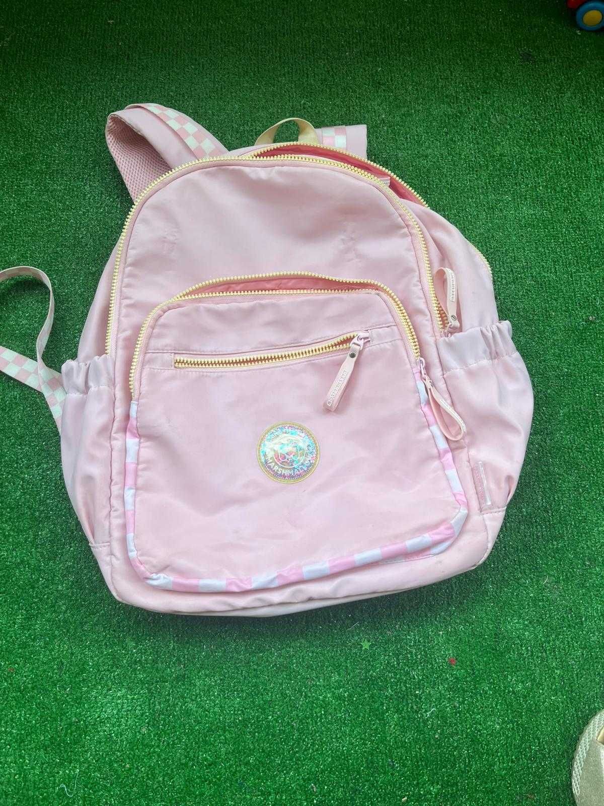 Mochila da marca Marshmallow, semi-nova