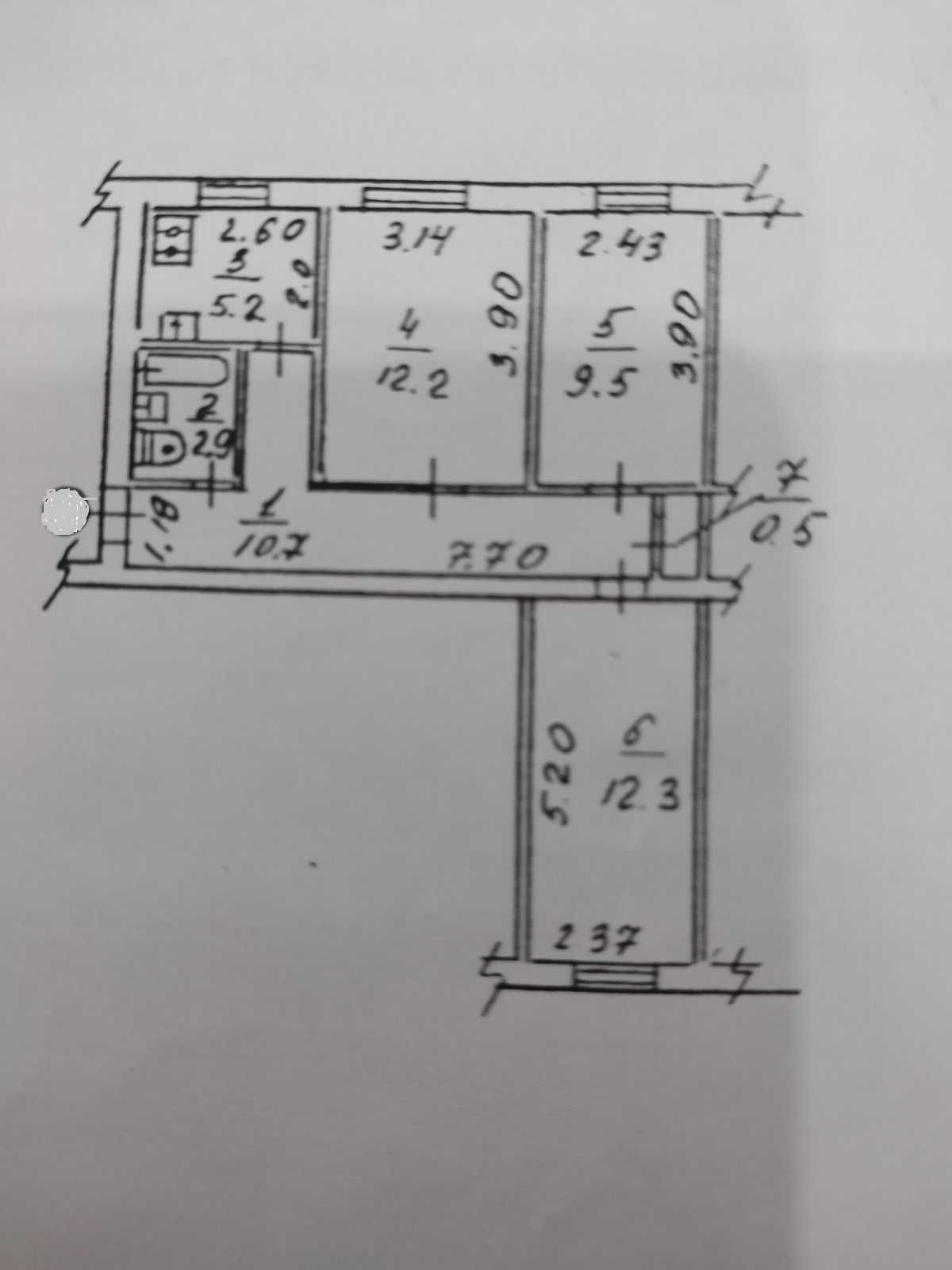 Міхновського 25,прим.53кв.м під комерцію, житл.фонд,  метро 1хв.пішки