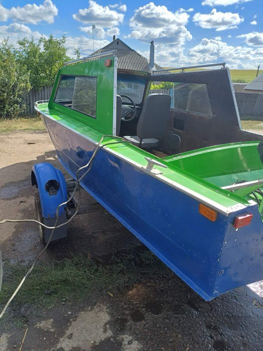 Моторна лодка Прогрес - 4 з мотором Tohatsu 50 к.с.