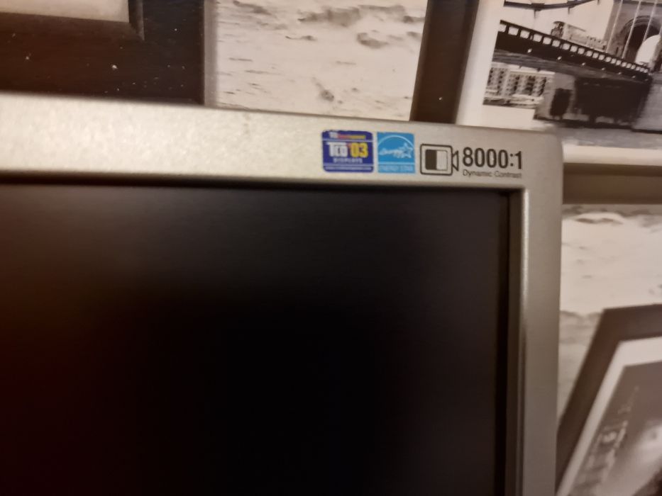 Monitor SAMSUNG SyncMaster 943N LCD 19"