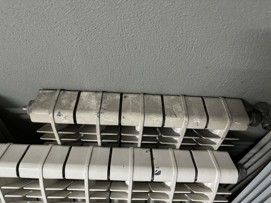 Radiadores de aquecimento Roca em alumínio – 37 elementos
