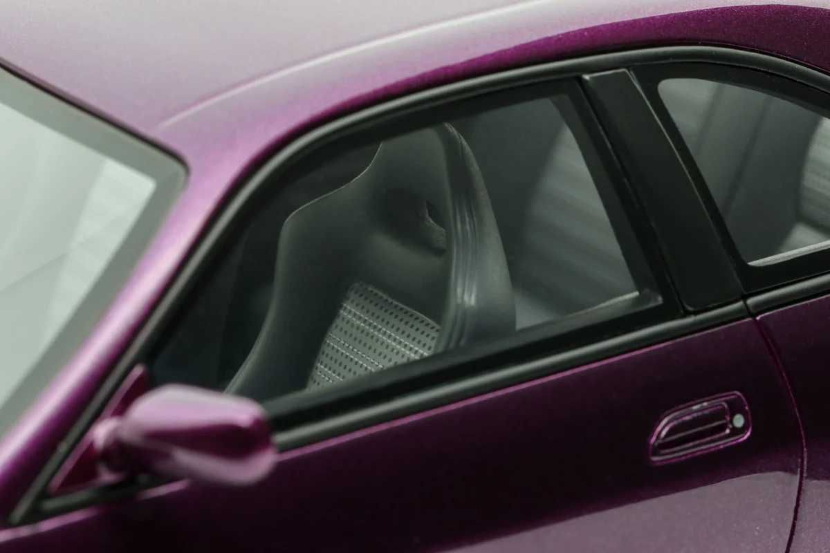Nissan Skyline GT-R R33 V-SPEC Otto Mobile 1:18