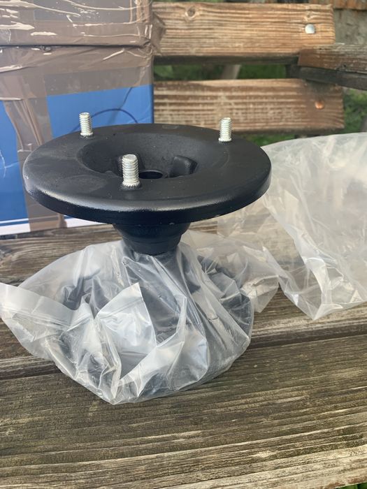 Амортизатор стійка бмв е38