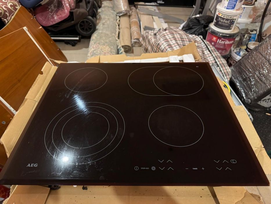 Індукційна варильна поверхня AEG