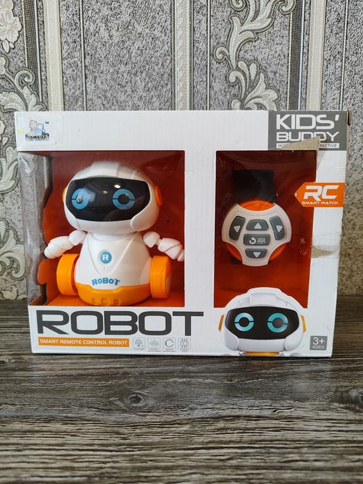 Робот на радіокеруванні Kids Buddy