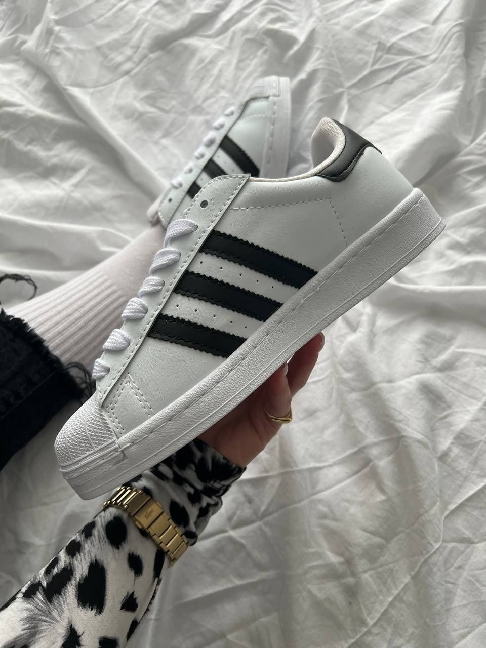 Жіночі Adidas Superstar White Black кросівки