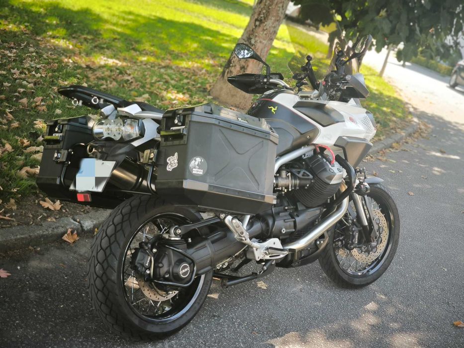 Moto Guzzi Stelvio 1200 4V