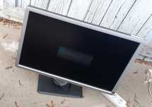 Monitor DELL P2213t - 22" LED - stan idealny