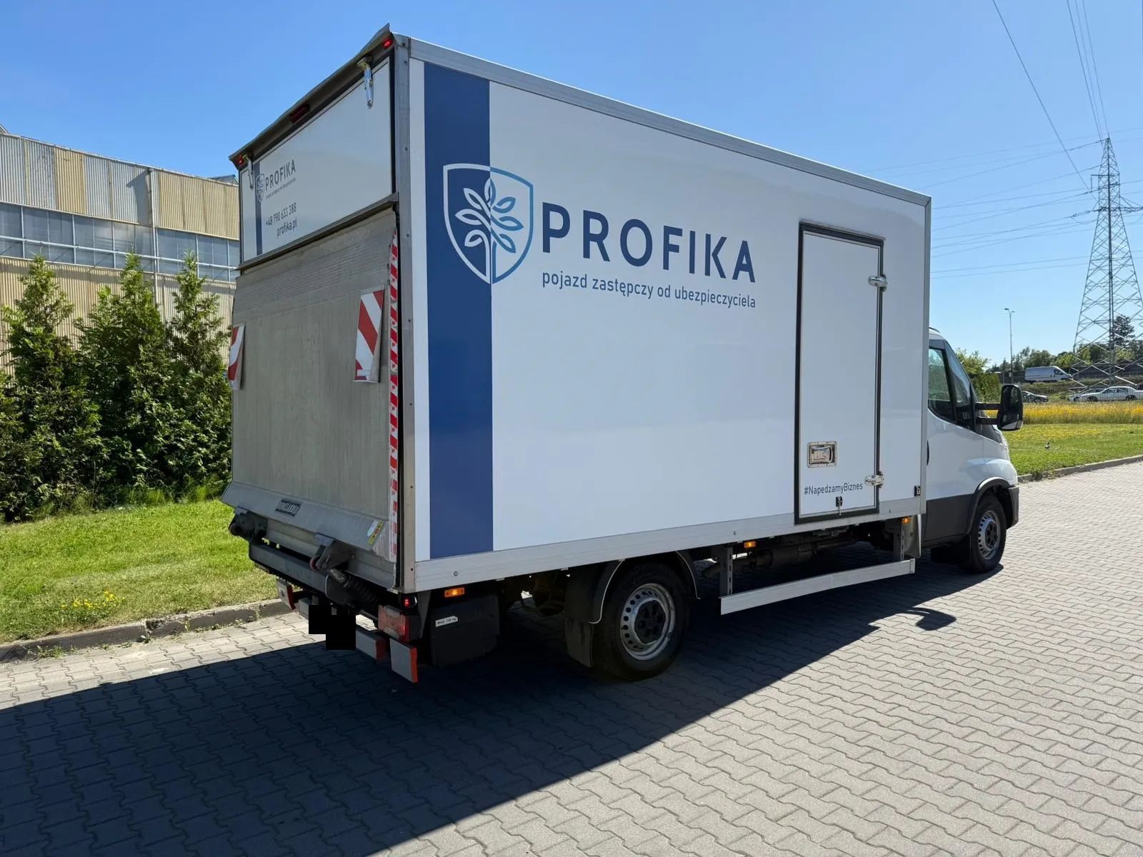 Iveco Daily  Iveco Daily Kontener z Windą