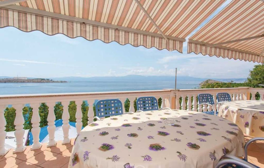 Chorwacja 2026, wyspa KRK, apartament blisko plaży dla max. 5 osób