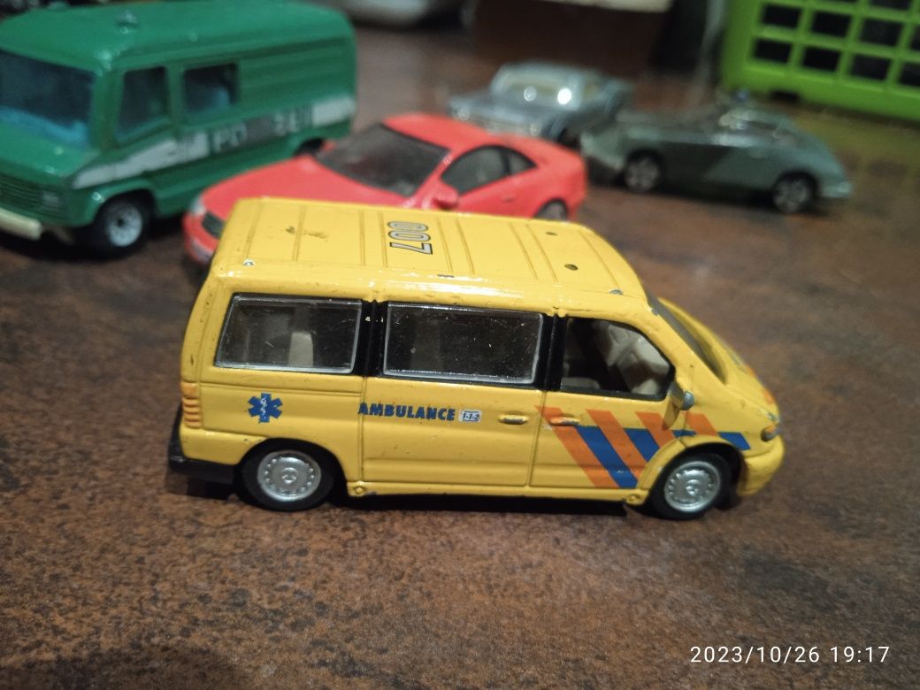 Hongwell Mercedes Benz Vito Hongwell Herpa Wiking Husky Burago Siku RS