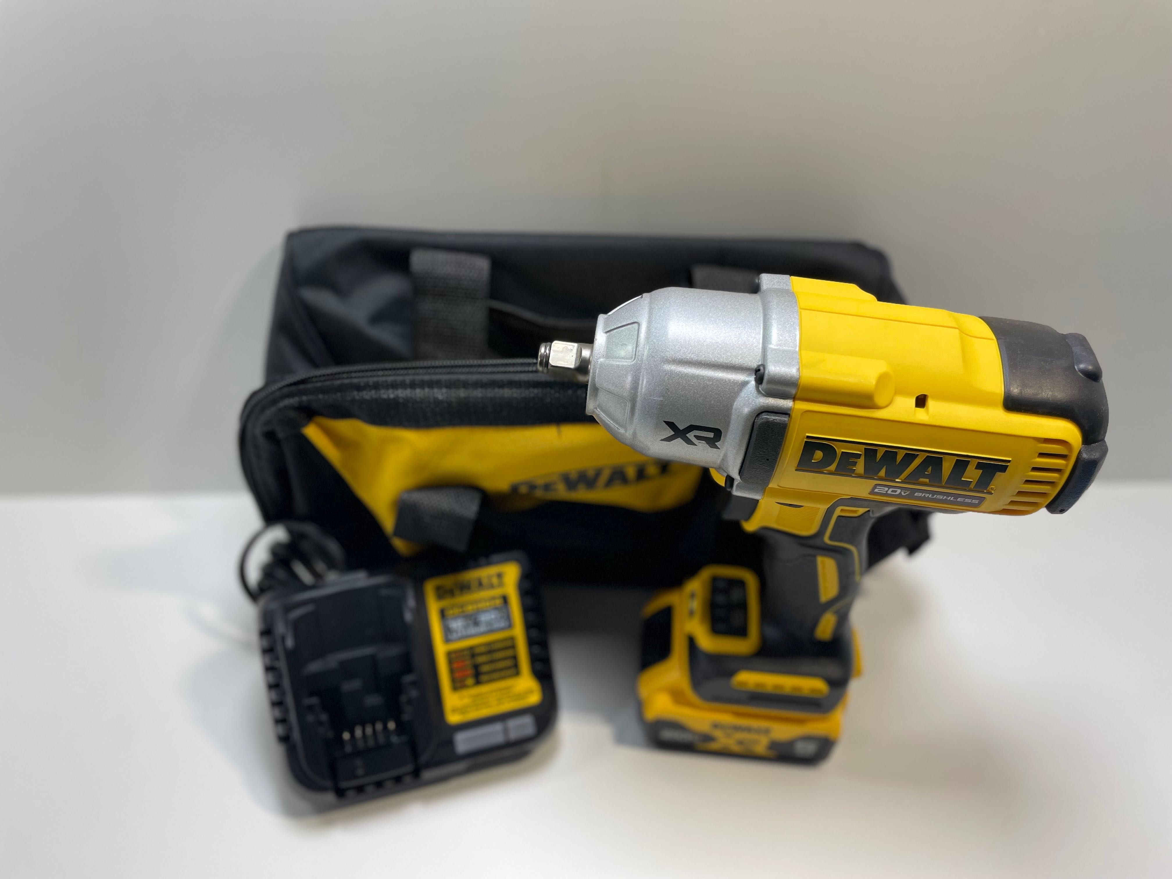 DeWalt DCF900/Акумуляторний ударний гайковерт