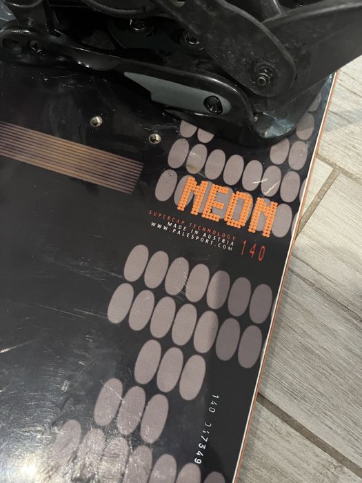 Deska snowboardowa generics 140