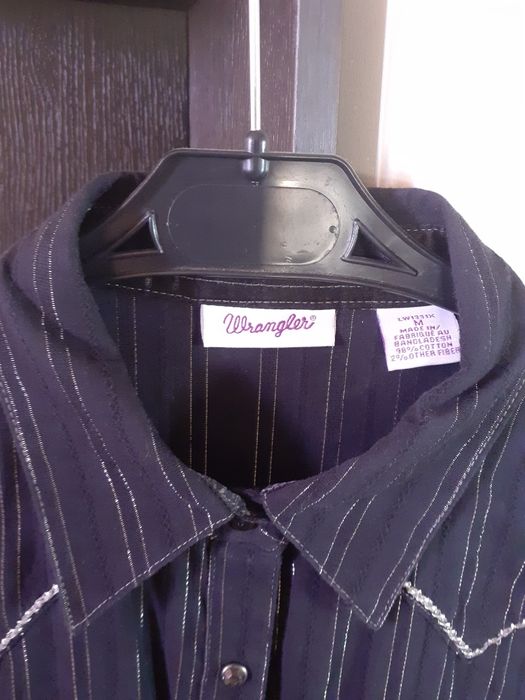 Camisa Wrangler preta-briliante