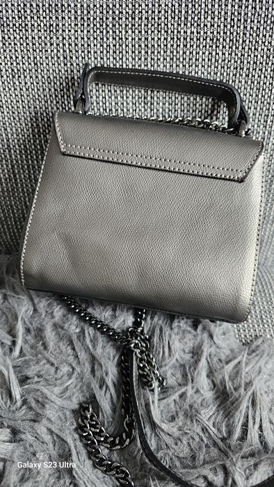 Skórzana torebka damska mała