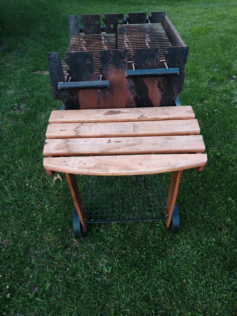 Grill ogrodowy węglowy drewno egzotyczne