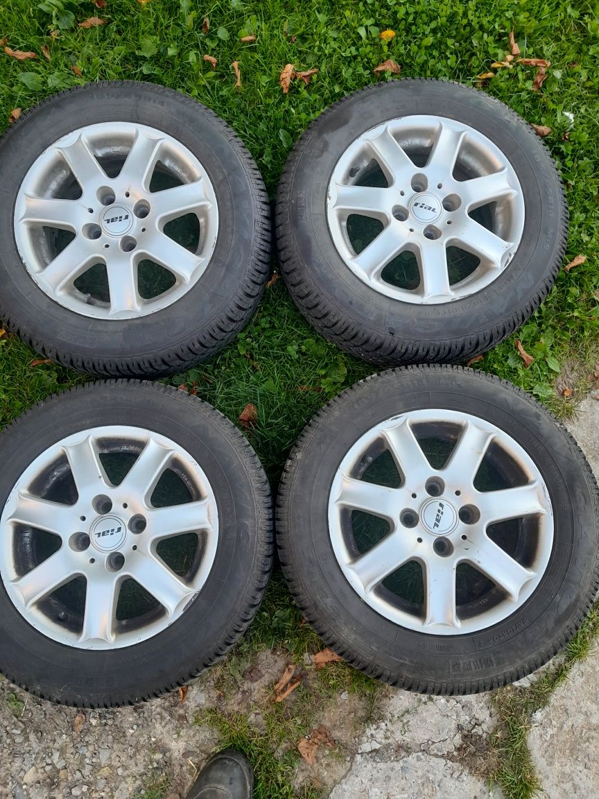 Koła Aluminiowe felgii z oponami całorocznymi