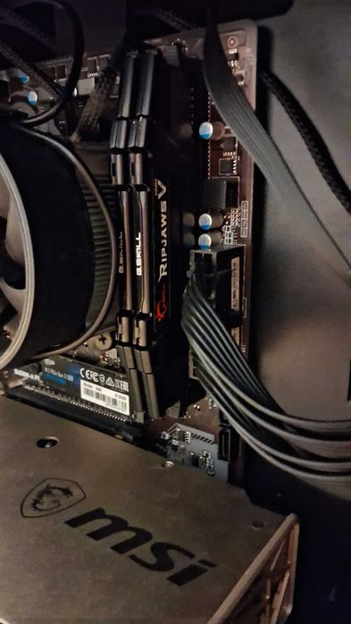 Procesor Ryzen 7 i Ram 16gb