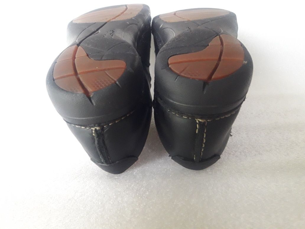 Clarks шкіряні м'які мокасини 38 р дуже гарний стан
