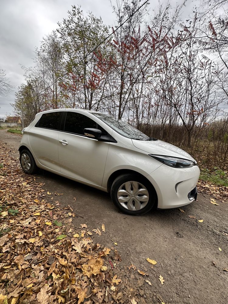 Продам  Renault Zoe 2016, 22 kw