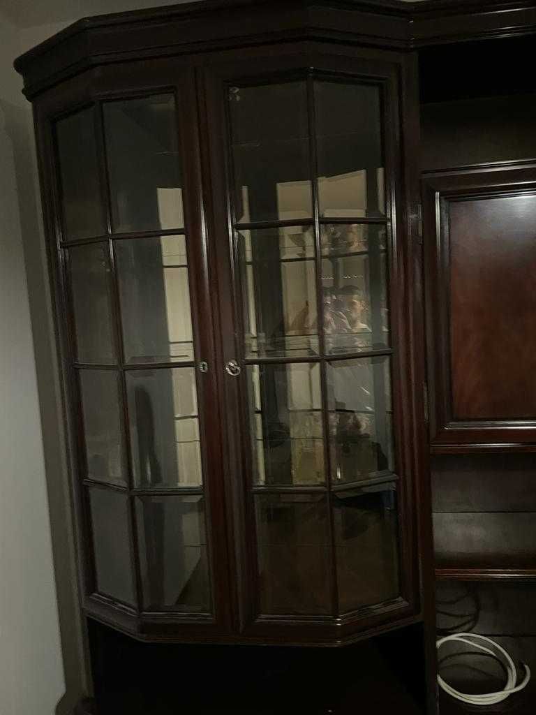 Móvel de Sala com vitrine