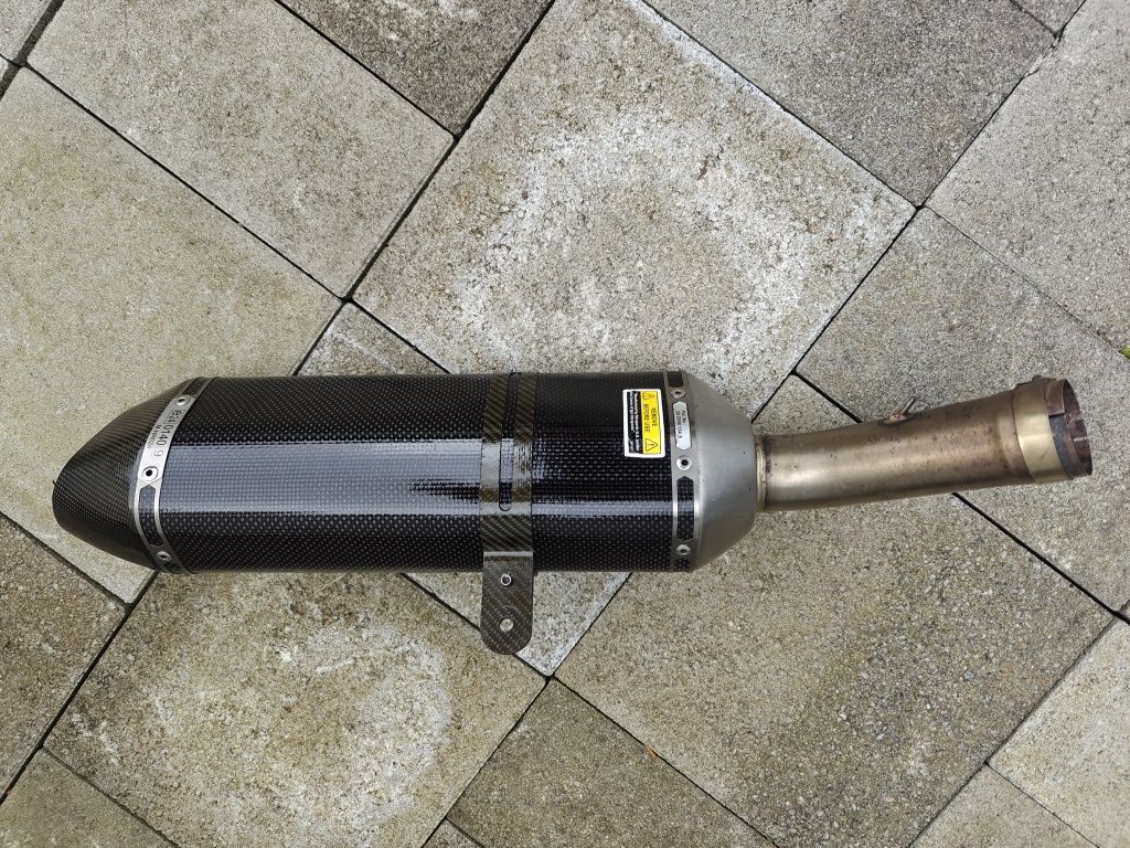 Yamaha  FZ8 Fazer  Tłumik Wydech Akrapovic
