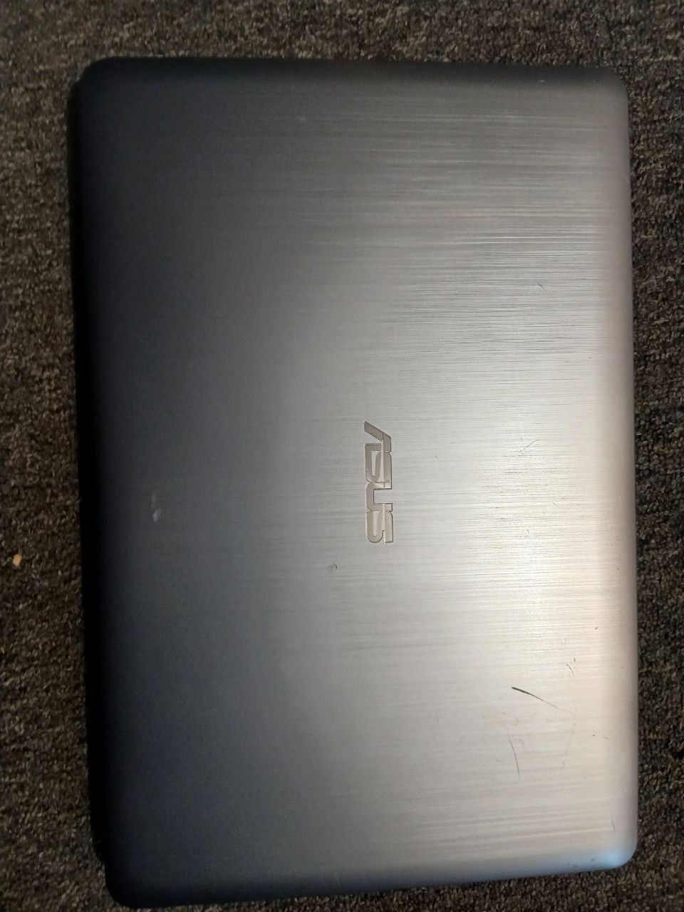 Ноутбук ASUS в хорошому стані