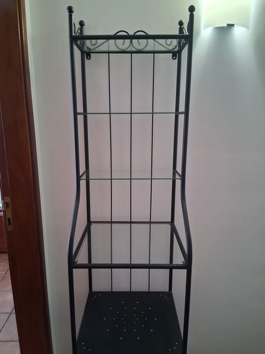 Estante Ronnskar preto