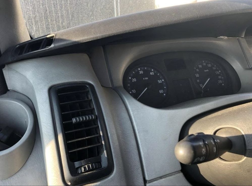 carrinha renault trafic 2.0 2009