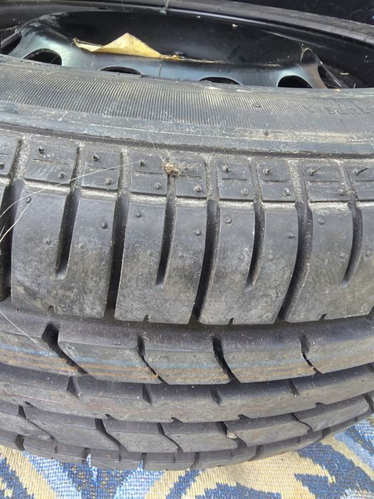 Felga stalowa Skoda z oponą Bridgestone  R16