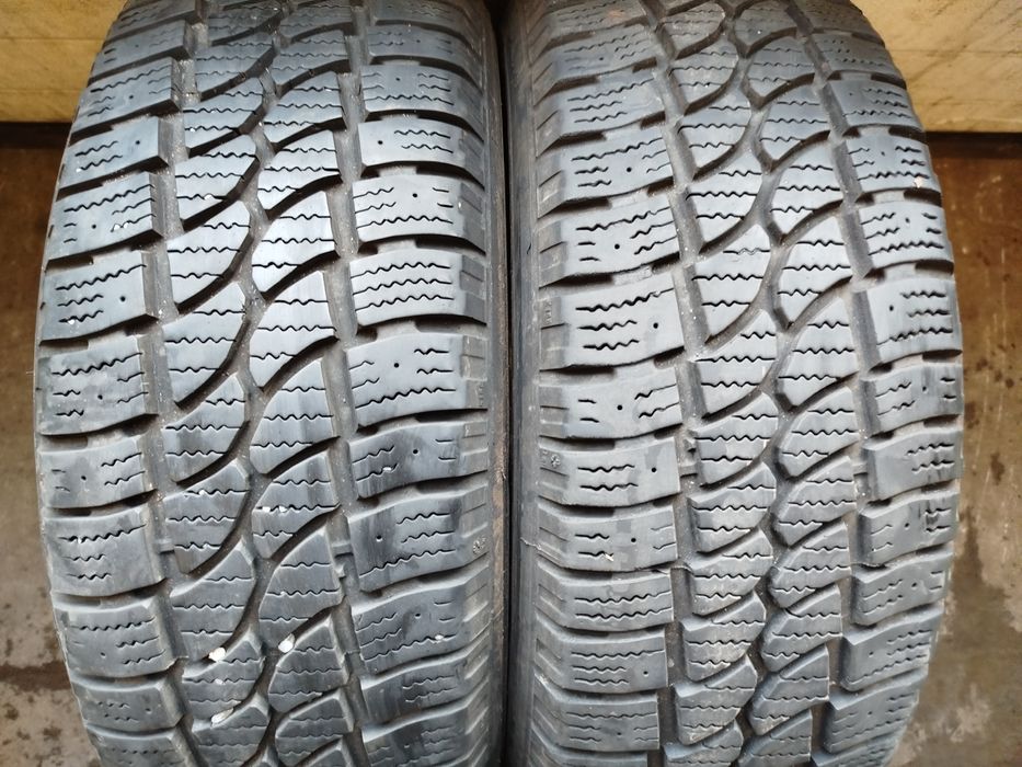 Opony zimowe Strial 215/65R16C