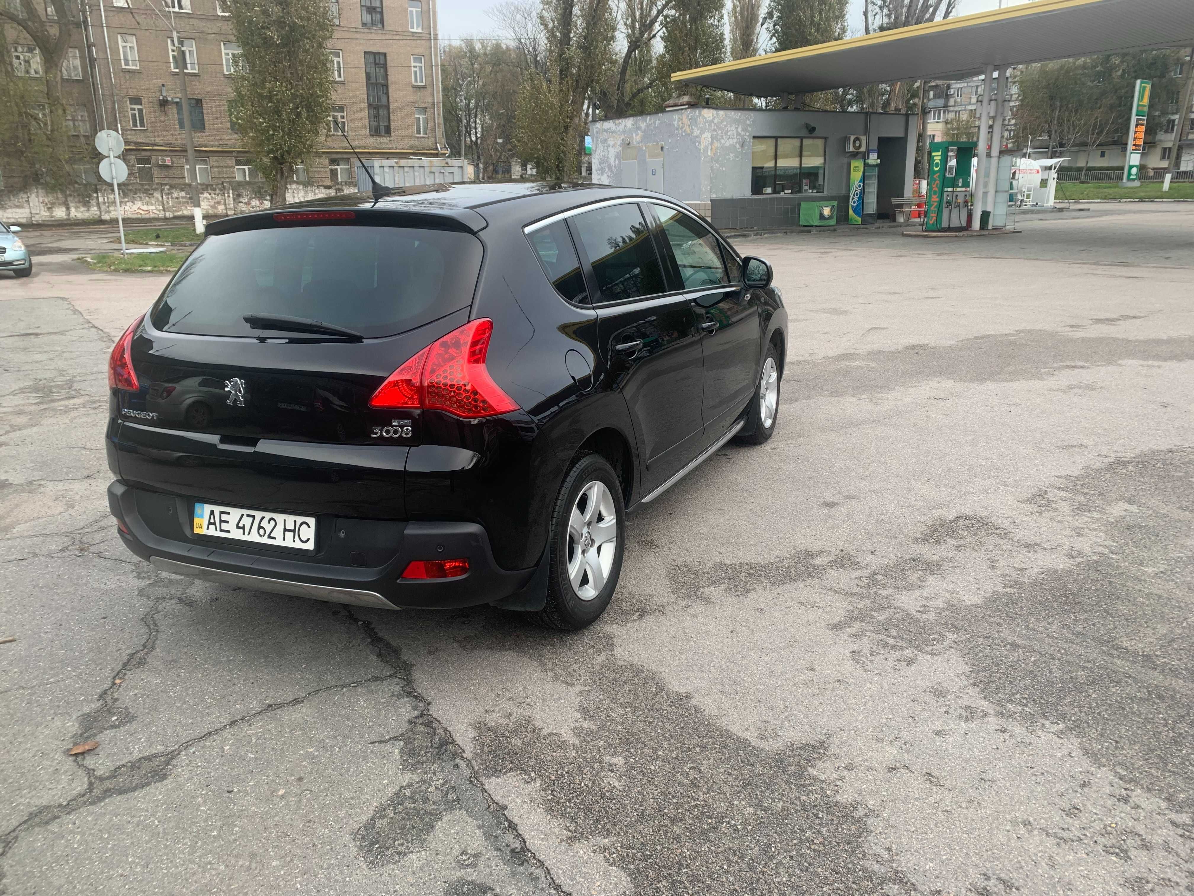 Продам Peugeot 3008 1.6 дизель