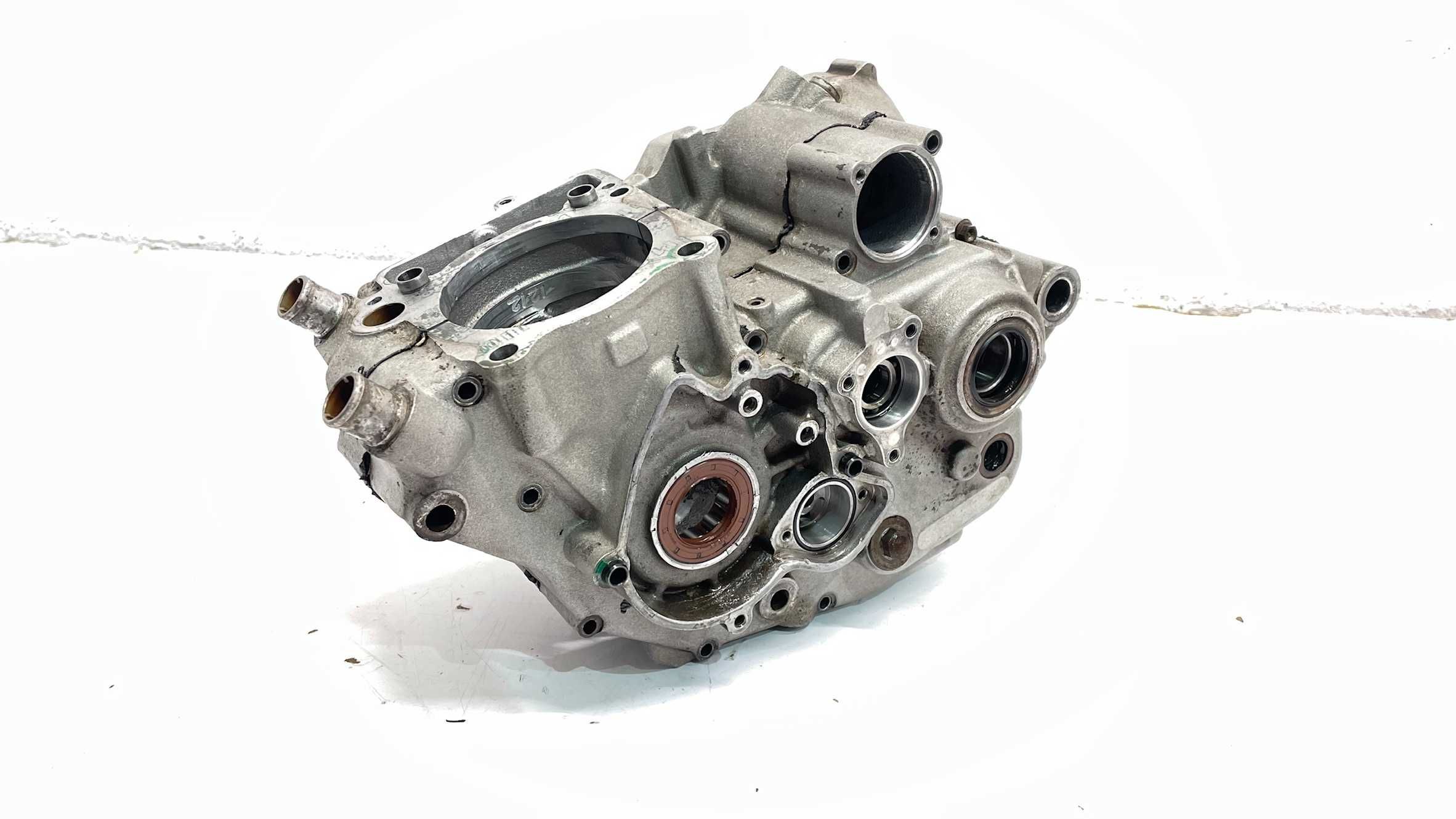 Ktm 250 sxf 04do11 Kartery blok połówki bypass ok Części