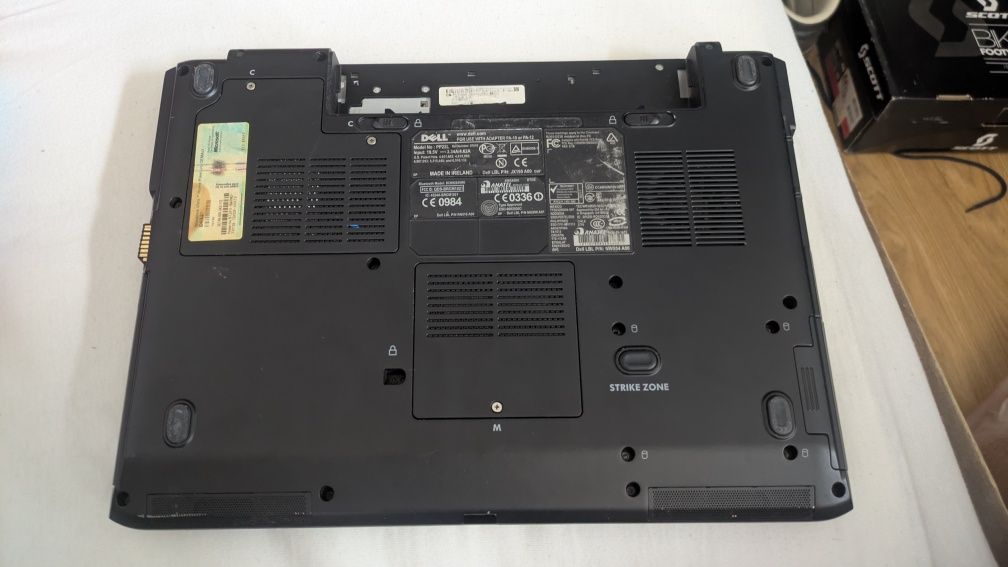 Laptop dell uszkodzony PP22L