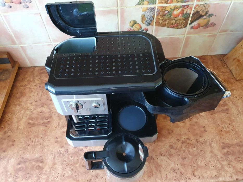 Ekspres do kawy ciśnieniowy  Delonghi BCO 420