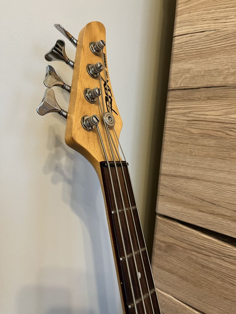 Yamaha RBX 250 gitara basowa bass