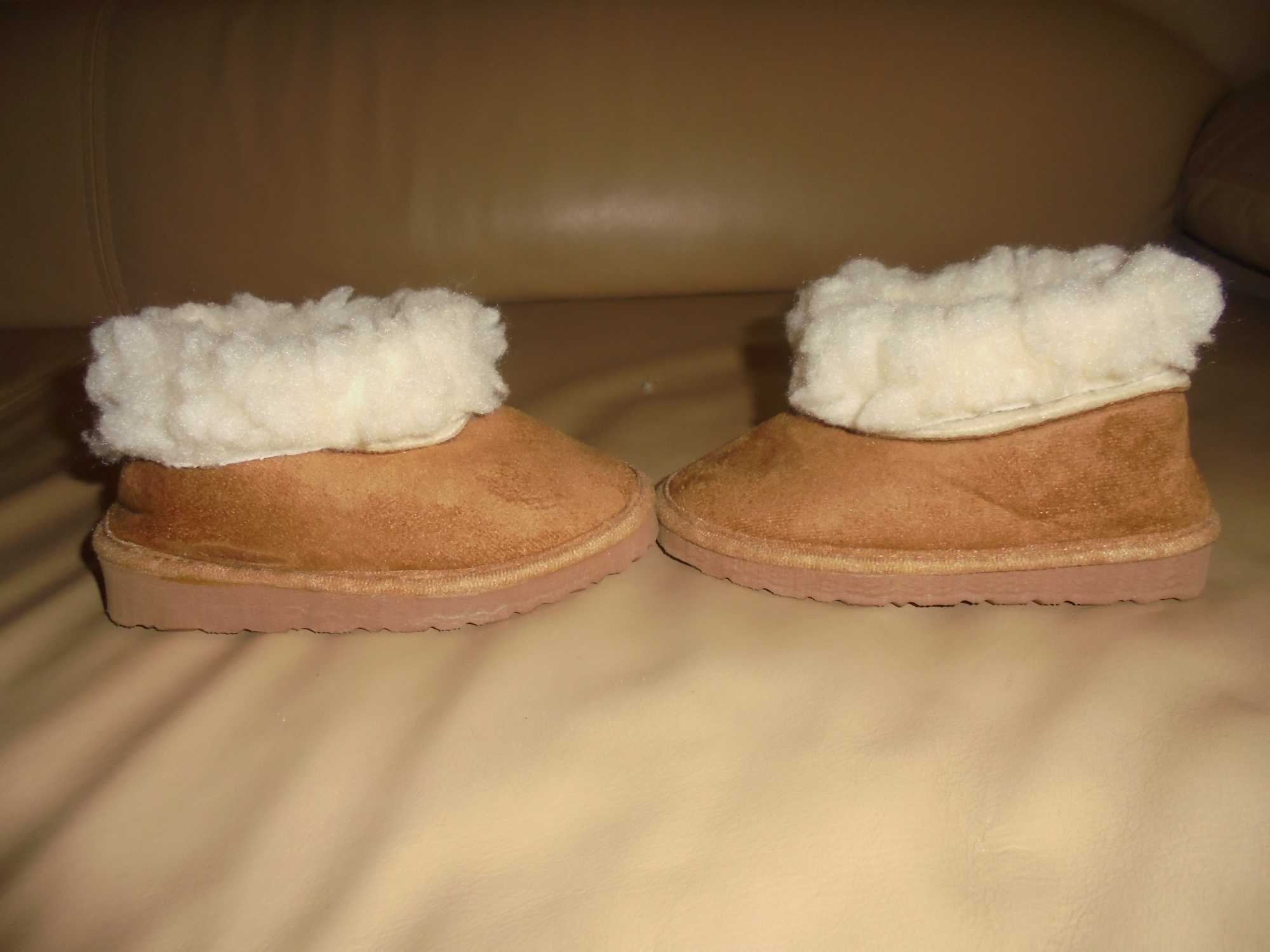 pantufas de criança novas sem etiqueta